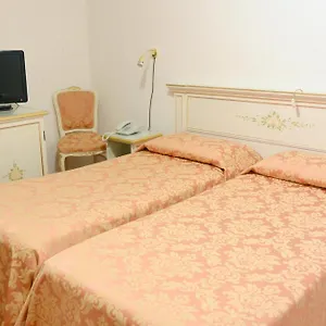 Ambassador Tre Rose Hotel Venedig