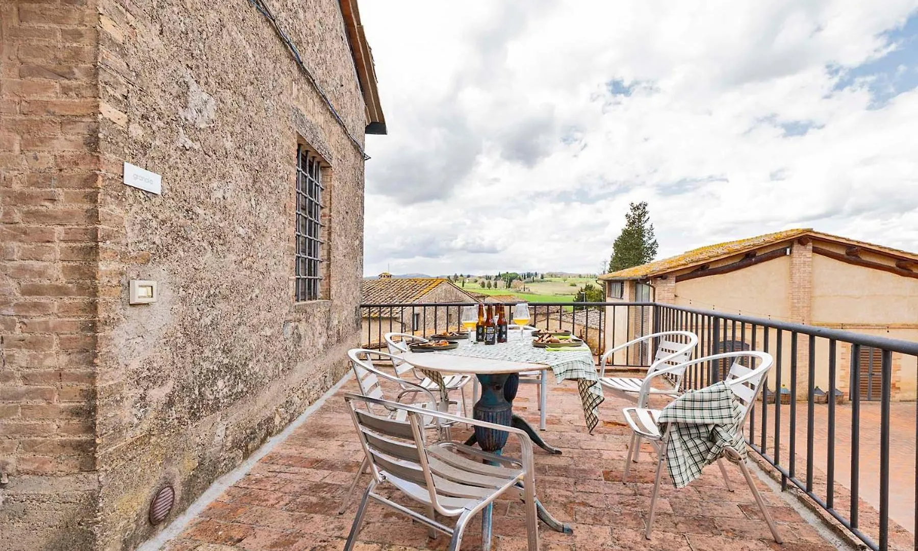 Agriturismo Tenuta Di Mensanello Colle Val D'Elsa 0*,